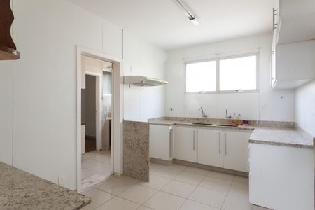 Apartamento à venda com 147m², 4 quartos e 2 vagasCozinha