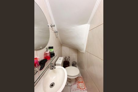 Casa à venda com 112m², 2 quartos e 1 vagaLavabo