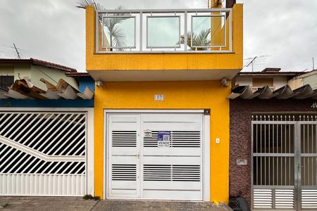 Casa à venda com 112m², 2 quartos e 1 vagaFachada
