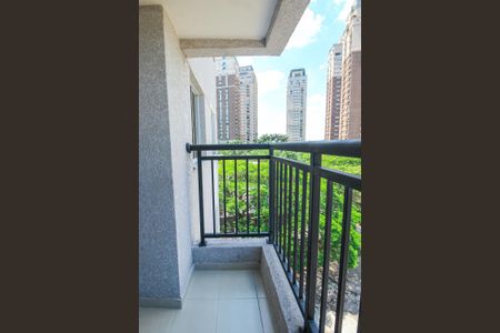 Varanda da Sala de apartamento para alugar com 2 quartos, 40m² em Cidade Jardim, São Paulo