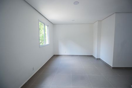 Apartamento para alugar com 40m², 2 quartos e 1 vagaCoworking 