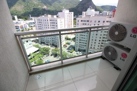 Varanda de apartamento para alugar com 1 quarto, 50m² em Jacarepaguá, Rio de Janeiro