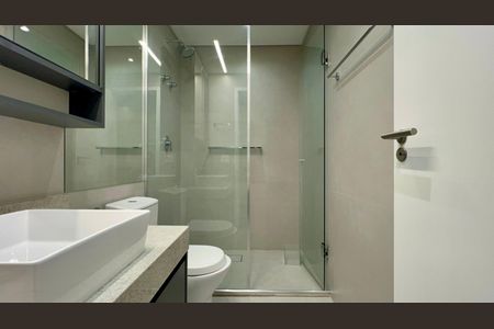 Studio à venda com 33m², 1 quarto e sem vaga Studio à venda com 33m², 1 quarto e sem vagaBanheiro