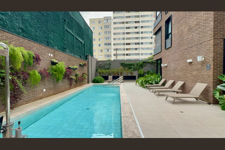 Studio à venda com 33m², 1 quarto e sem vaga Studio à venda com 33m², 1 quarto e sem vagaPiscina