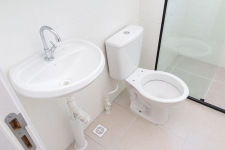 Apartamento para alugar com 44m², 2 quartos e 1 vaga Apartamento para alugar com 44m², 2 quartos e 1 vagaBanheiro