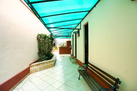 Apartamento à venda com 55m², 2 quartos e 2 vagas Apartamento à venda com 55m², 2 quartos e 2 vagasEntrada