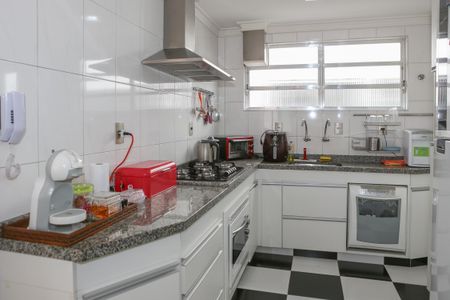 Apartamento à venda com 87m², 2 quartos e sem vagaCozinha e Área de Serviço