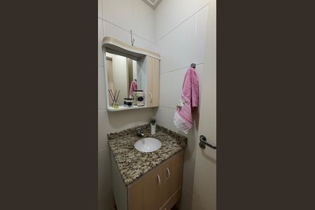 Apartamento à venda com 52m², 2 quartos e 1 vaga Apartamento à venda com 52m², 2 quartos e 1 vagaBanheiro