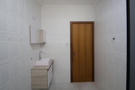 Apartamento à venda com 72m², 3 quartos e sem vagaBanheiro
