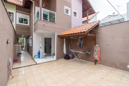 Casa à venda com 194m², 4 quartos e 4 vagas Casa à venda com 194m², 4 quartos e 4 vagasÁrea de Serviço - Quintal