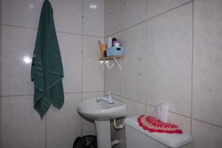 Casa à venda com 120m², 2 quartos e sem vagaCasa 1 - Banheiro