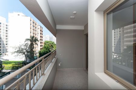 Studio para alugar com 37m², 1 quarto e sem vaga Studio para alugar com 37m², 1 quarto e sem vagaVaranda