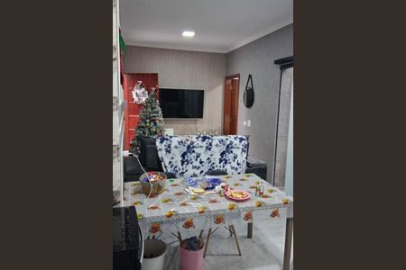 Casa à venda com 2 quartos, 44m² em Vila Carrão, São Paulo