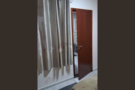 Casa à venda com 2 quartos, 44m² em Vila Carrão, São Paulo