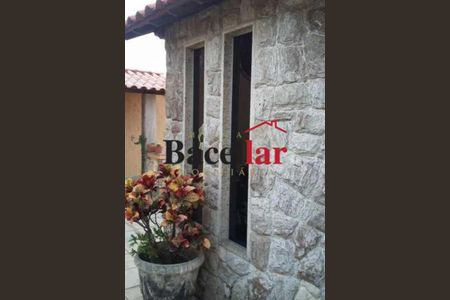 Casa à venda com 337m², 4 quartos e 3 vagas