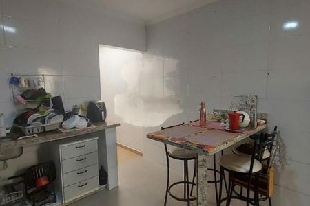 Casa à venda com 70m², 2 quartos e 1 vaga