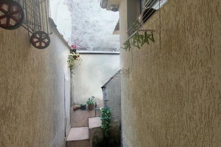 Casa à venda com 70m², 2 quartos e 1 vaga