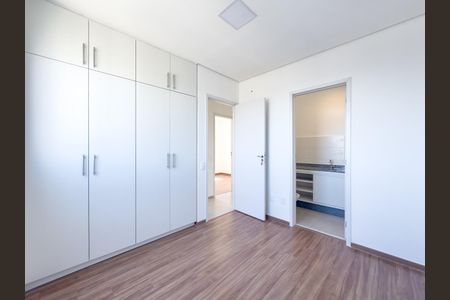Apartamento à venda com 67m², 3 quartos e 2 vagas Apartamento à venda com 67m², 3 quartos e 2 vagasQuarto 1 - Suíte