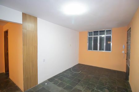 Sala 2 de apartamento para alugar com 2 quartos, 69m² em Santa Catarina, São Gonçalo