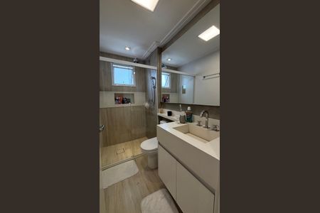 Apartamento à venda com 92m², 3 quartos e 2 vagas Apartamento à venda com 92m², 3 quartos e 2 vagasBanheiro da Suíte