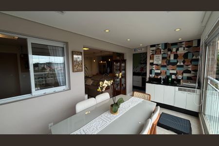 Apartamento à venda com 92m², 3 quartos e 2 vagas Apartamento à venda com 92m², 3 quartos e 2 vagasSala - Sala de Jantar Varanda