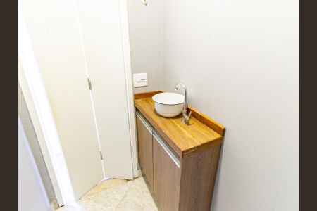 Apartamento à venda com 62m², 3 quartos e 1 vaga Apartamento à venda com 62m², 3 quartos e 1 vagaLavabo