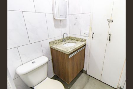 Apartamento à venda com 62m², 3 quartos e 1 vaga Apartamento à venda com 62m², 3 quartos e 1 vagaBanheiro