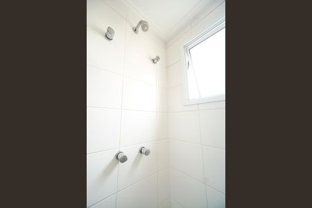 Apartamento à venda com 92m², 3 quartos e 2 vagasChuveiro