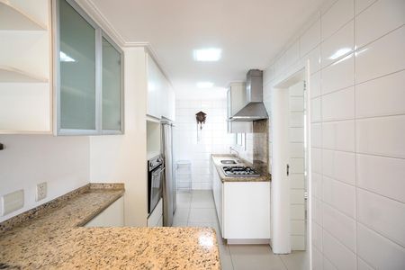 Apartamento à venda com 92m², 3 quartos e 2 vagasCozinha