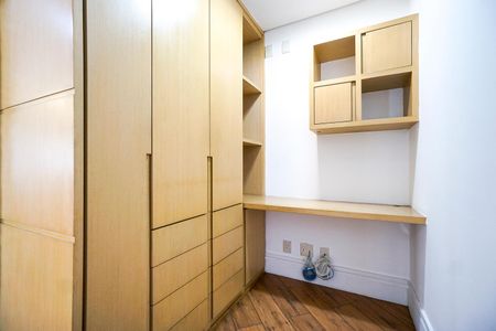 Apartamento à venda com 92m², 3 quartos e 2 vagasEscritório