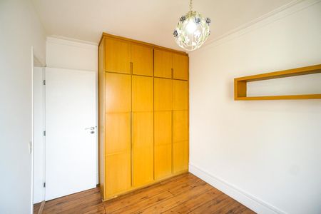 Apartamento à venda com 92m², 3 quartos e 2 vagasQuarto 02