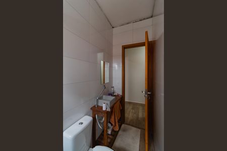 Casa à venda com 100m², 3 quartos e sem vaga Casa à venda com 100m², 3 quartos e sem vagaBanheiro