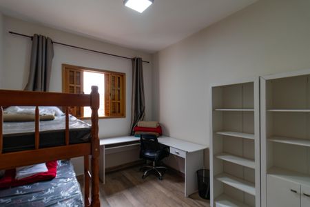 Casa à venda com 100m², 3 quartos e sem vaga Casa à venda com 100m², 3 quartos e sem vagaQuarto 2