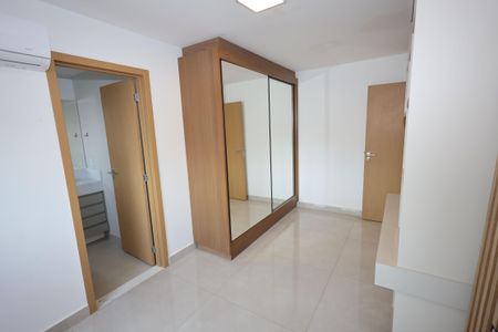 Apartamento para alugar com 216m², 4 quartos e 3 vagasQuarto 1