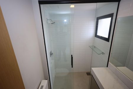 Apartamento para alugar com 216m², 4 quartos e 3 vagasBanheiro do Quarto 2