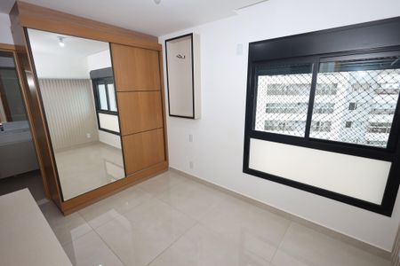 Apartamento para alugar com 216m², 4 quartos e 3 vagasQuarto 3