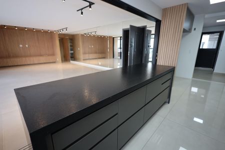Apartamento para alugar com 216m², 4 quartos e 3 vagasCozinha