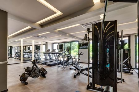 Apartamento para alugar com 216m², 4 quartos e 3 vagas Apartamento para alugar com 216m², 4 quartos e 3 vagasÁrea comum - Academia