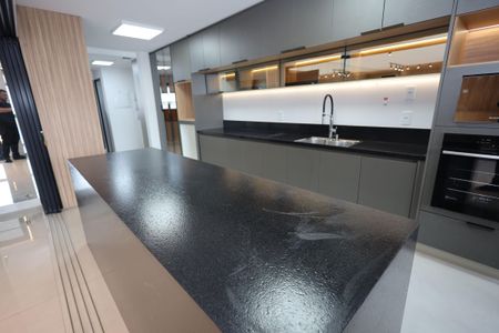 Apartamento para alugar com 216m², 4 quartos e 3 vagasCozinha