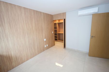 Apartamento para alugar com 216m², 4 quartos e 3 vagasQuarto 4