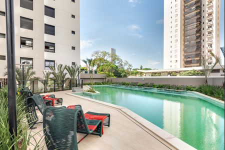 Apartamento para alugar com 216m², 4 quartos e 3 vagas Apartamento para alugar com 216m², 4 quartos e 3 vagasÁrea comum - Piscina