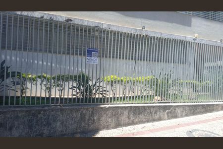 Apartamento à venda com 95m², 3 quartos e 1 vagaplaca instalada 04/12/2025 DUXZ-536