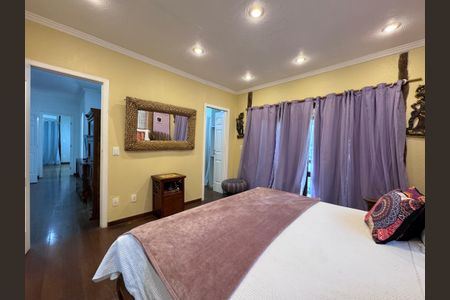 Casa à venda com 4000m², 8 quartos e 10 vagasSuíte 1