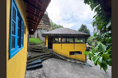 Casa à venda com 4000m², 8 quartos e 10 vagasÁrea externa