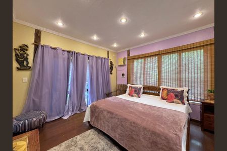 Casa à venda com 4000m², 8 quartos e 10 vagasSuíte 1