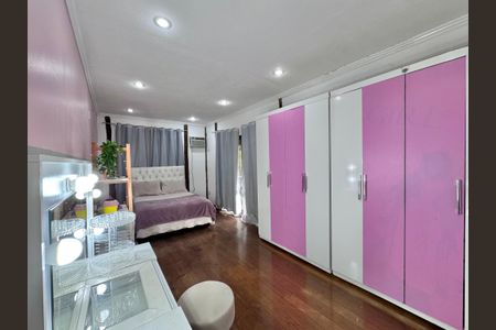 Casa à venda com 4000m², 8 quartos e 10 vagasQuarto 1