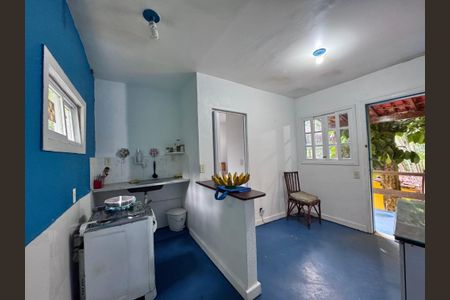 Casa à venda com 4000m², 8 quartos e 10 vagasEdícula - Sala e Cozinha