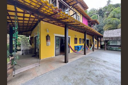 Casa à venda com 4000m², 8 quartos e 10 vagasFachada
