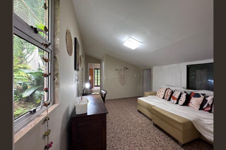 Casa à venda com 4000m², 8 quartos e 10 vagasHall Íntimo