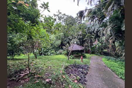 Casa à venda com 4000m², 8 quartos e 10 vagasÁrea externa